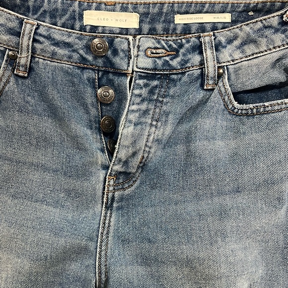 Women’s Jeans - Picture 3 of 3